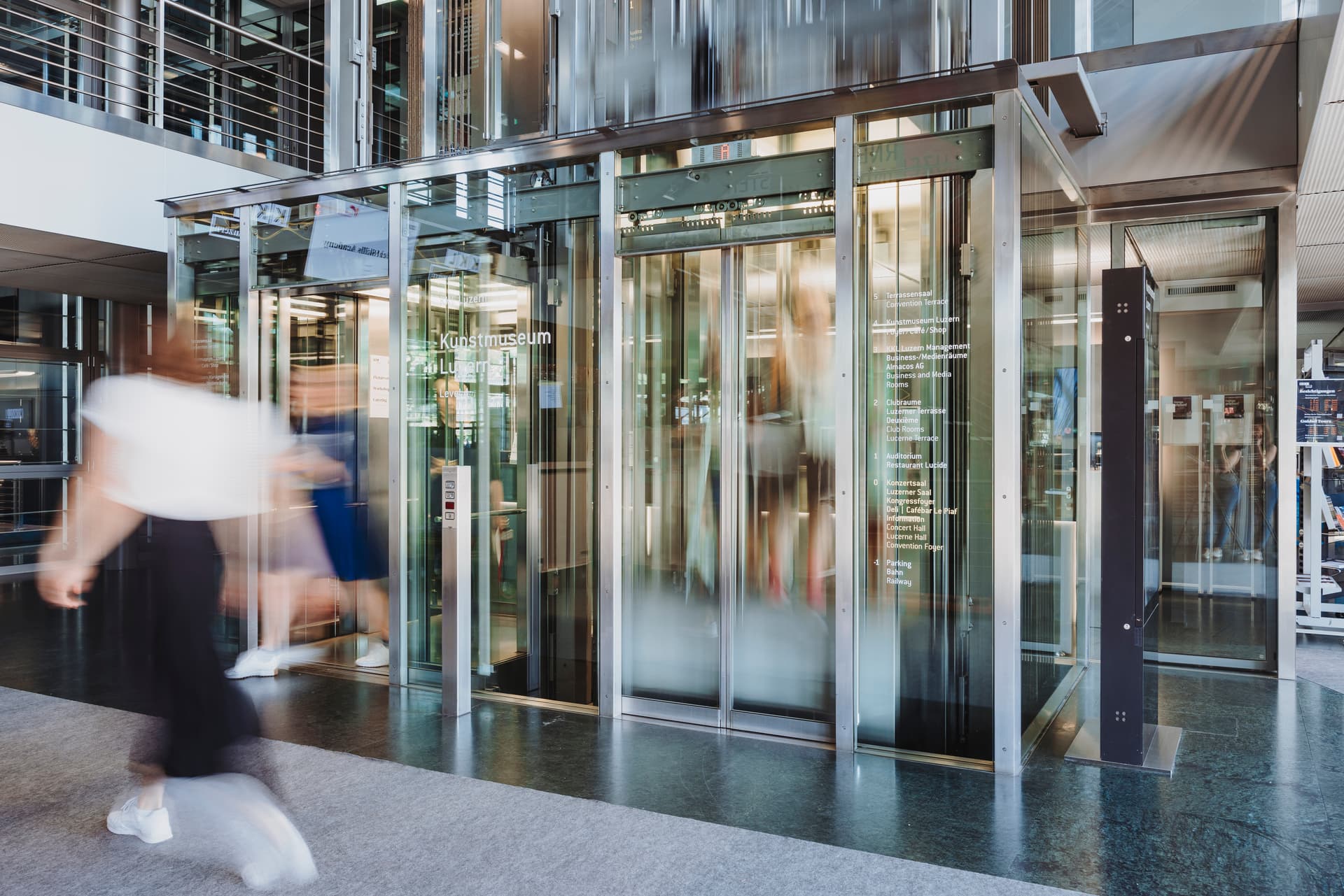 Entrance on the railway station side, glass elevator at the KKL Luzern